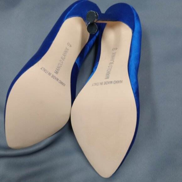 Manolo Blahnik Hangisi Embellished SEX AND THE CITY Stiletto SATIN PUMPS - Picture 9 of 14